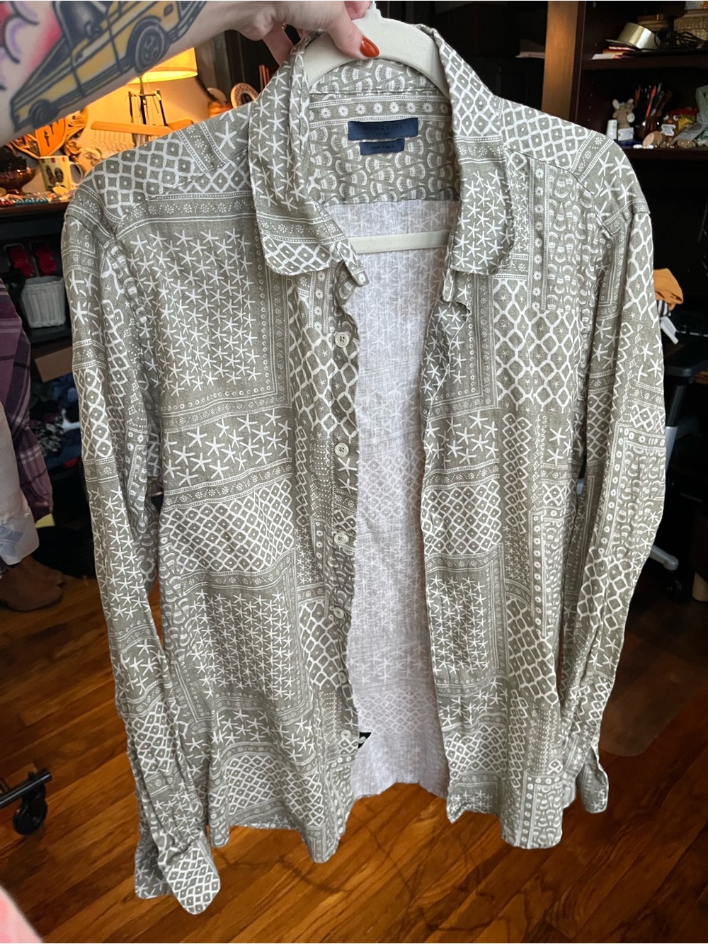 CONCRETE Pure Linen Button-Up Shirt in Olive Print